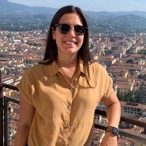 Meet your Posher, Alicia